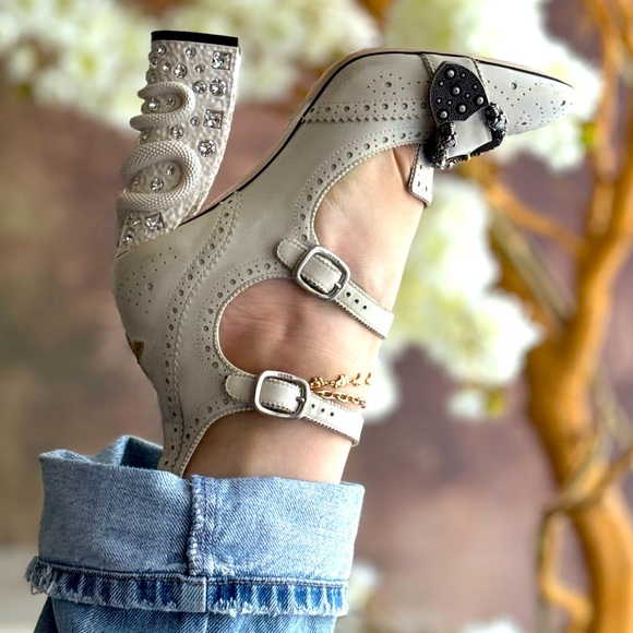 Gucci Pumps iconic booties leather heels western unique shoes buckle detail - Picture 5 of 16